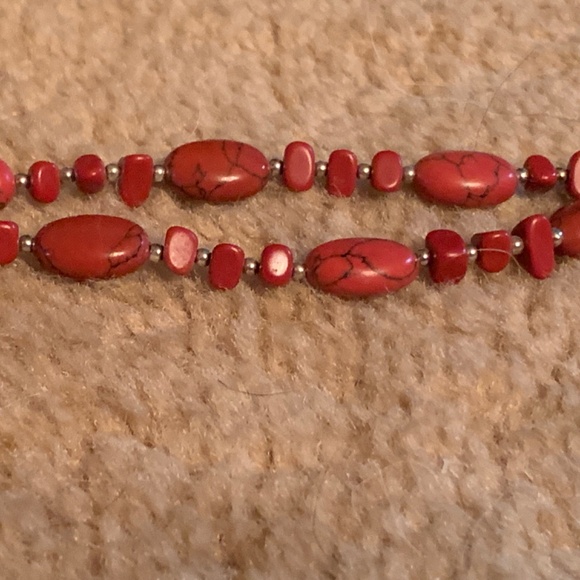 Ralph Lauren CHAPS Red Howlite Necklace and matching Ear Rings. New in Packaging - Picture 5 of 6